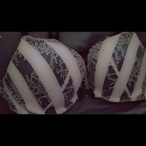 Victoria's secret push up pigeonnant bra